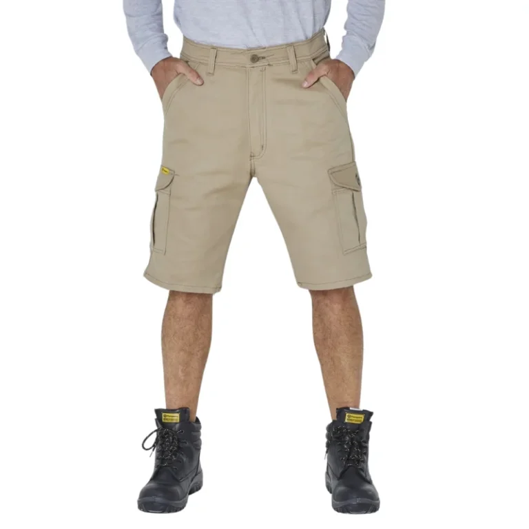 Bermuda cargo fit Pampero beige para trabajo y verano