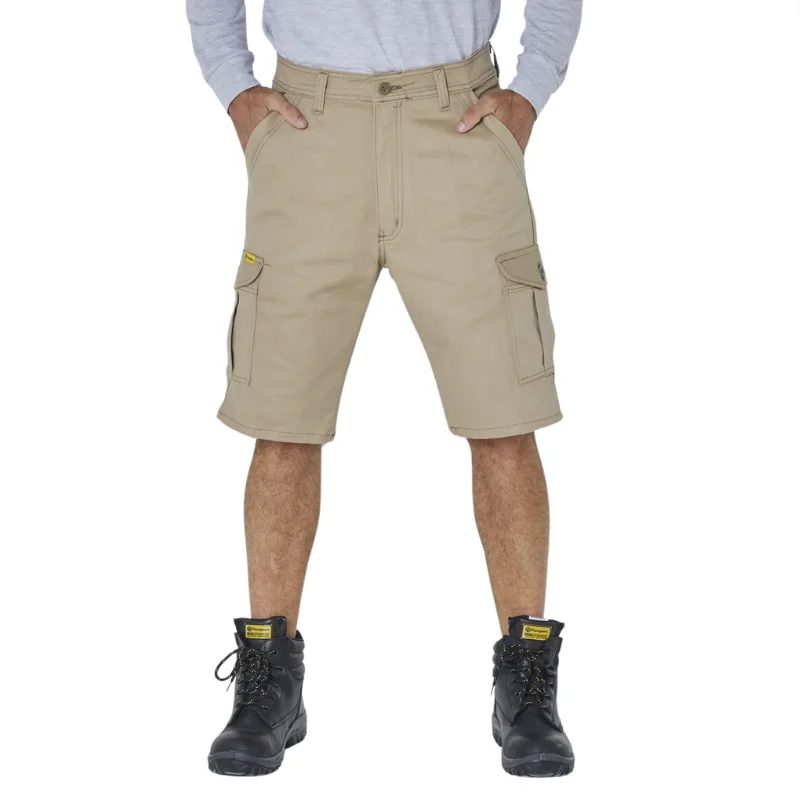 Bermuda cargo fit Pampero beige para trabajo y verano