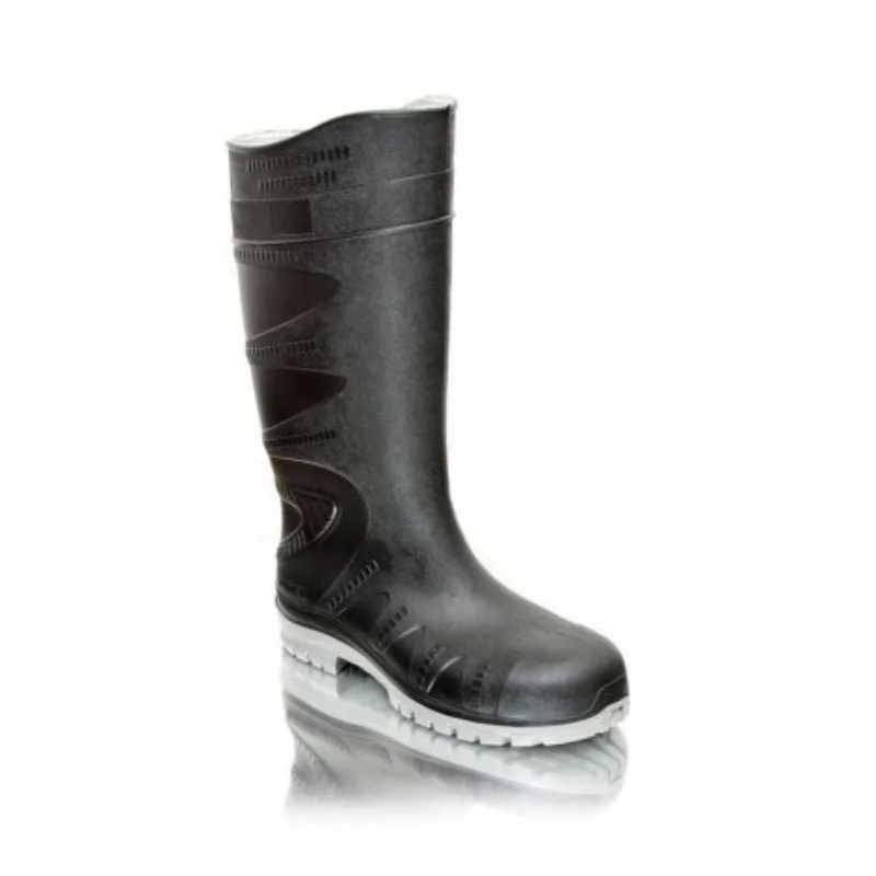Bota PVC inyectada Ombú negra impermeable para uso industrial